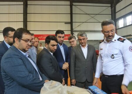 شهردار بندرعباس:
                                ۷۰ دستگاه تجهیزات و امکانات به مجموعه آتش نشانی بندرعباس اضافه می‌شود