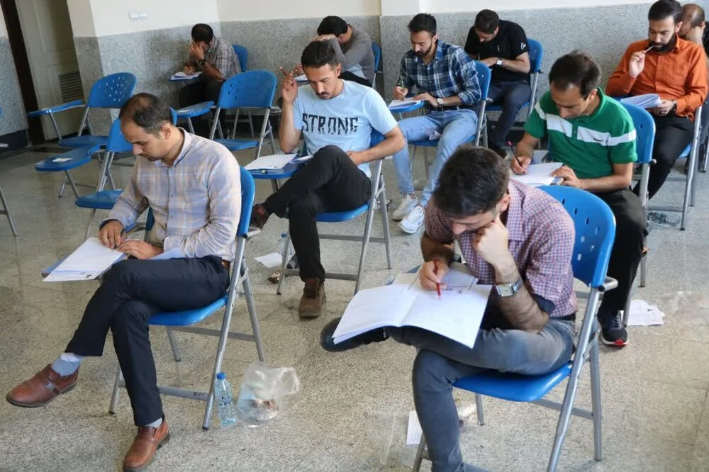 مدیرعامل شرکت پالایش نفت بندرعباس خبرداد
جذب ۹۰۲ نفر در شرکت پالایش نفت بندرعباس از طریق برگزاری آزمون استخدامی