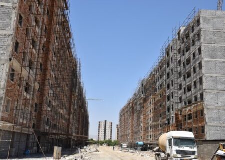 مدیرکل راه و شهرسازی هرمزگان خبرداد
                                ثبت نام ۱۳۰ هزار نفر هرمزگانی در طرح نهضت ملی مسکن