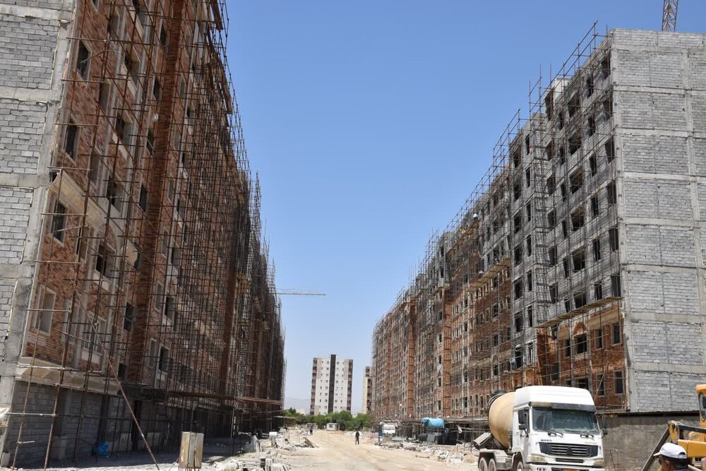 مدیرکل راه و شهرسازی هرمزگان خبرداد
                                ثبت نام ۱۳۰ هزار نفر هرمزگانی در طرح نهضت ملی مسکن