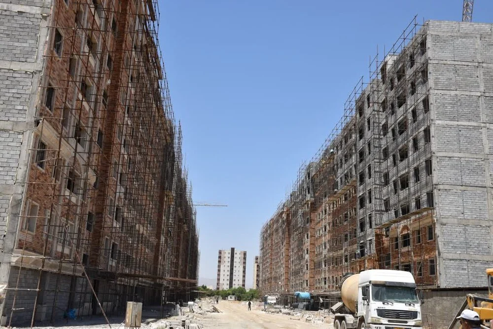 مدیرکل راه و شهرسازی هرمزگان خبرداد
ثبت نام ۱۳۰ هزار نفر هرمزگانی در طرح نهضت ملی مسکن