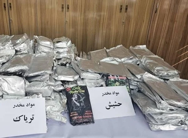 کشف بیش از ۲۵۰ کیلو مواد مخدر از محمولهی دیگ بخار و آبگرمکن