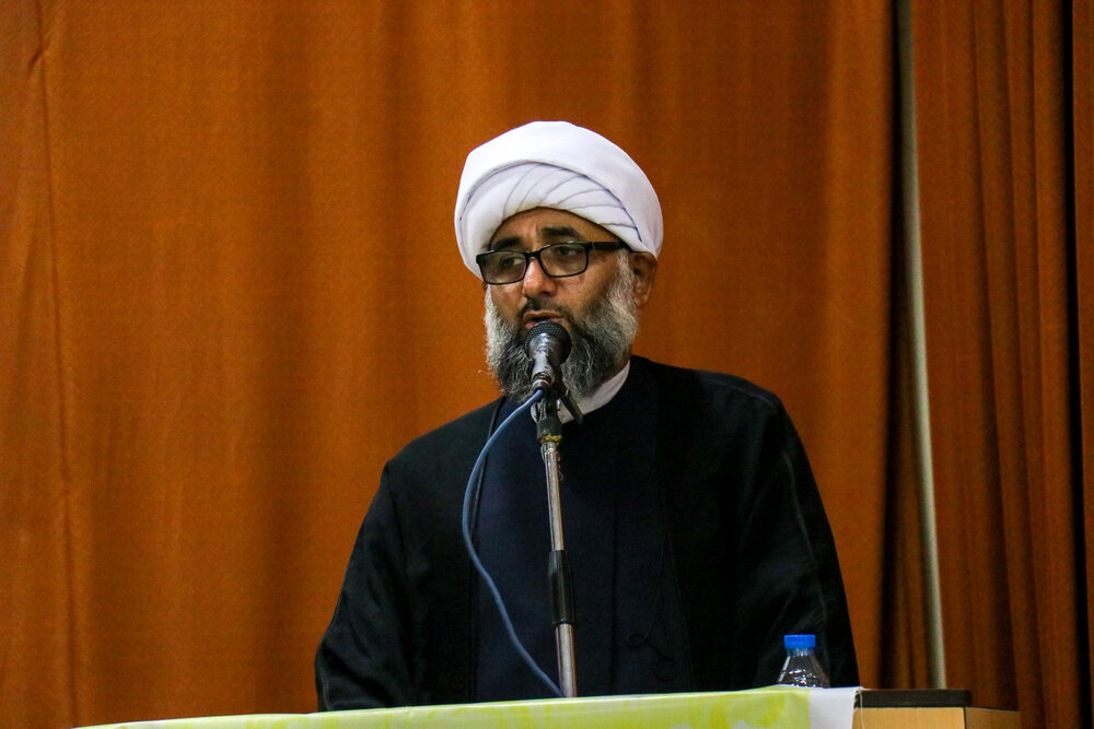 امام‌جمعه سابق حاجی‌آباد:
                                هماهنگی خوبی میان اجزای حاکمیت در حاجی‌آباد حاکم است