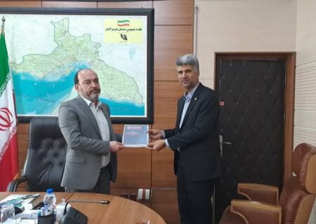 رئیس جهاد دانشگاهی هرمزگان:
                                اجماع نخبگانی را برای حل مسائل هرمزگان ایجاد خواهیم کرد
