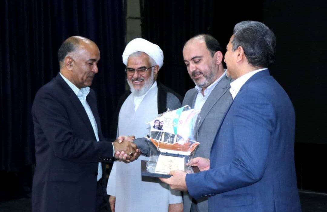شرکت آب و فاضلاب استان هرمزگان بعنوان دستگاه اجرایى برتر معرفى شد