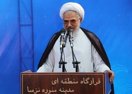 نماینده ولی فقیه در استان هرمزگان:
                                انجمن اولیا و مربیان در مدارس تقویت شود