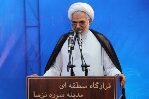 نماینده ولی فقیه در استان هرمزگان:
                                انجمن اولیا و مربیان در مدارس تقویت شود