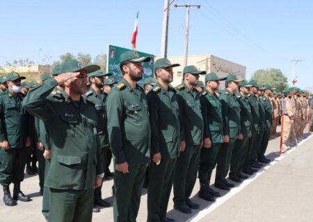 همزمان با آغاز هفته دفاع مقدس
                                صبحگاه عهدسربازی برگزار می‌شود
