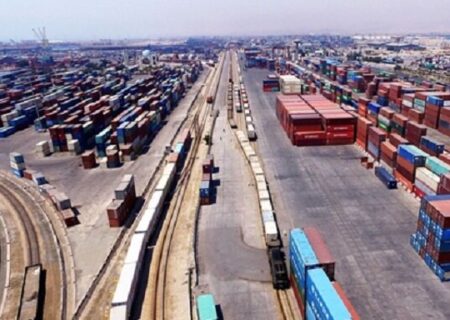 پهلوگیری کشتی حامل ۳۰ هزار تن پودر آلومینیوم در بندر شهید رجایی بندرعباس