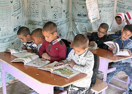 تحصیل ۸۴۰ دانش‌آموز عشایری در هرمزگان نشانه عدالت آموزشی است