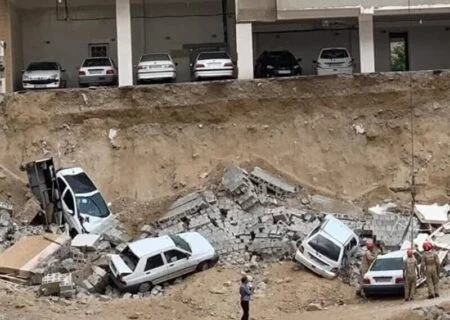 رئیس آتش‌نشانی بندرعباس:
                                ریزش پارکینگ خانه در بندرعباس خسارت جانی نداشت