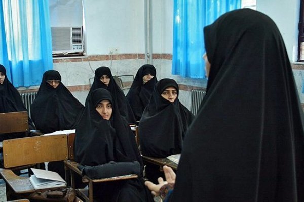 رئیس تبلیغات اسلامی بندرعباس:
                                خانه‌های قرآنی محل بازسازی زیرساخت‌های تبلیغ قرآن است