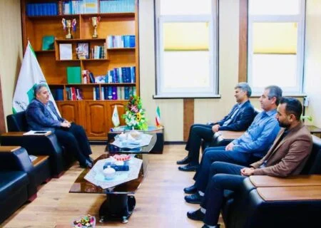 رئیس جهاد دانشگاهی هرمزگان:
                                 به تمام دستگاه‌های اجرایی و حاکمیتی خدمات ارائه می‌کنیم