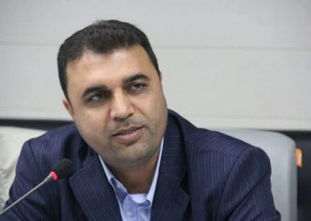 رئیس سازمان صنعت، معدن و تجارت هرمزگان:
                                هرمزگان ۱۲۰ میلیون تن ذخیره قطعی سنگ آهن دارد