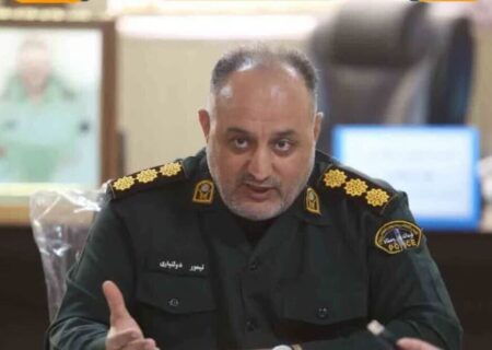 فرمانده انتظامی بندرعباس:
                                بیش از ۲ میلیون لیتر سوخت قاچاق را کشف کردیم