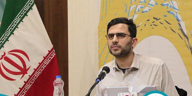مدیر سیاسی نهاد رهبری در دانشگاه‌ها:
                                نگاه کلان و چندبعدی دانشجو برای بررسی مشکلات ضروری است