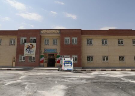 مدیرکل نوسازی، توسعه و تجهیز مدارس هرمزگان:
                                هنرستان ۱۸ کلاسه حاجی‌آباد پس از ۱۲ سال افتتاح شد