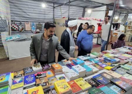 نمایشگاه کتاب بندرخمیر افتتاح شد