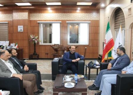 استاندار هرمزگان:
                                ایجاد دانشگاه صنعت نفت در هرمزگان را پیگیری می‌کنم