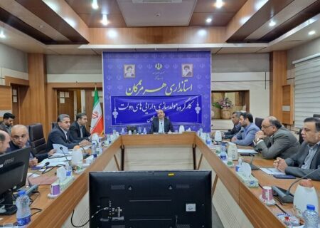 استاندار هرمزگان:
                                منابع حاصل از فروش ساختمان استانداری نباید به وزارت کشور برود