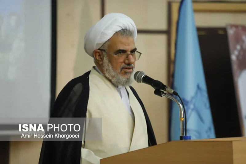 امام جمعه بندرعباس:
هرمزگان باید موتور محرک اقتصاد دریایی کشور و استانهای ساحلی باشد