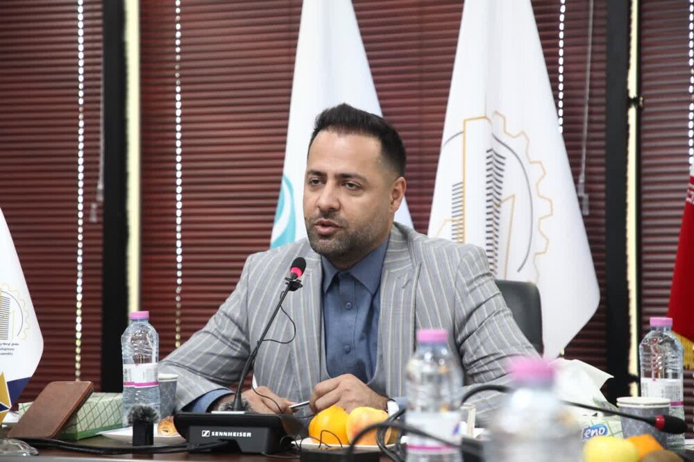 برگزاری همایش اقتصاد دریا محور و اتحادیه کانون های وکلای کشور در کیش
                                رئیس کانون وکلای هرمزگان:  دادگاه های دریایی در کشور نداریم