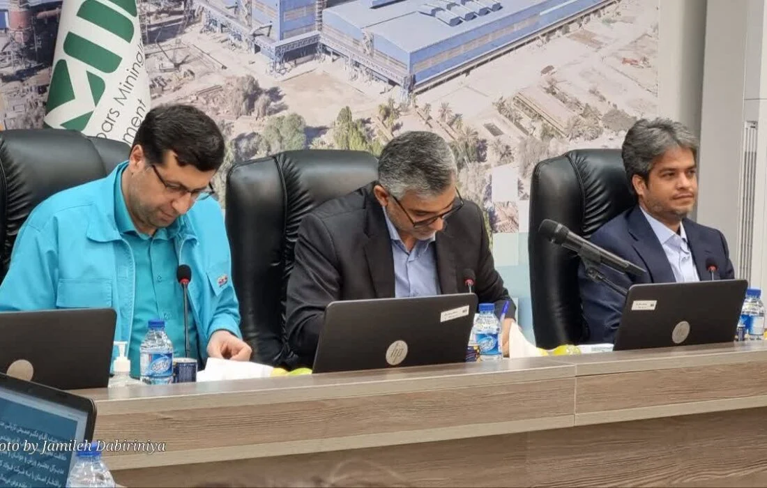 تفاهم نامه همکاری بین اداره کل حفاظت محیط زیست هرمزگان وشرکت فولاد کاوه جنوب کیش منعقد شد