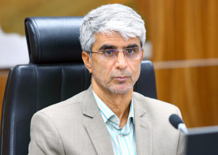 رئیس دانشگاه علوم پزشکی استان هرمزگان:
                                آزاداندیشی نباید زیرساخت‌های بنیادین جامعه را مورد هدف قرار دهد