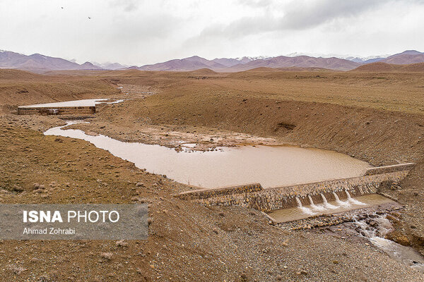 رئیس منابع طبیعی پارسیان خبرداد
                                آبگیری ۷۰هزار مترمکعبی سازه های آبخیزداری پارسیان