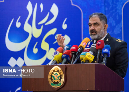 فرمانده نیروی دریایی ارتش:
                                در ماموریت‌های بین‌المللی ضربه‌های محکمی به دشمن وارد کرده‌ایم