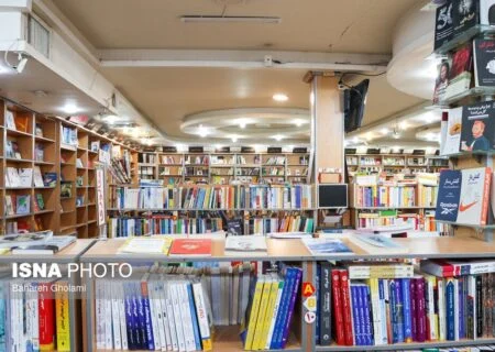 مدیرکل کتابخانه‌های عمومی هرمزگان:
                                 کتابخانه «آدینه» مسجد جامع بندرعباس افتتاح شد
