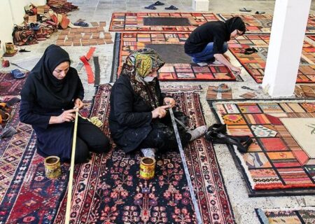مدیرکل کمیته امداد هرمزگان اعلام کرد
                                پیش بینی ۲۱ هزار فرصت شغلی مددجویان هرمزگانی