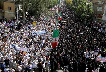 مسئول شورای هماهنگی تبلیغات اسلامی هرمزگان:
                                مسیرهای راهپیمایی یوم‌الله ۱۳ آبان در هرمزگان اعلام شد