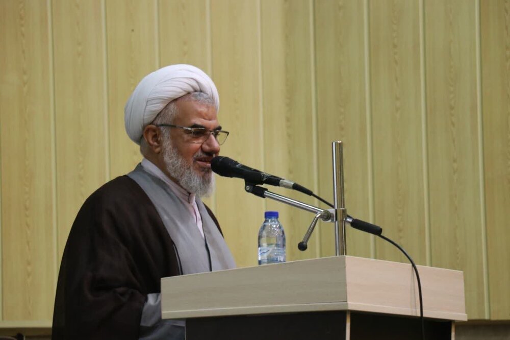 نماینده ولی فقیه در هرمزگان:
                                 فعالیت‌های تشکیلاتی احزاب، محدود به زمان انتخابات نشود