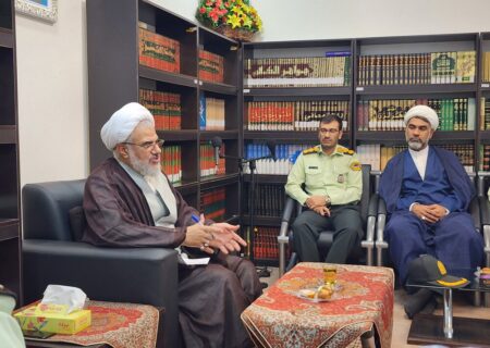 نماینده ولی فقیه در هرمزگان:
                                 نقاط جرم‌خیز بندرعباس پاک‌سازی شود/ معتادین متجاهر بندرعباس ساماندهی شوند