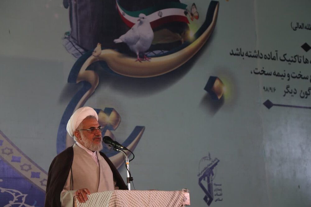 نماینده ولی فقیه در هرمزگان:
                                کارکردهای مساجد تنها به اقامه نماز محدود نشود