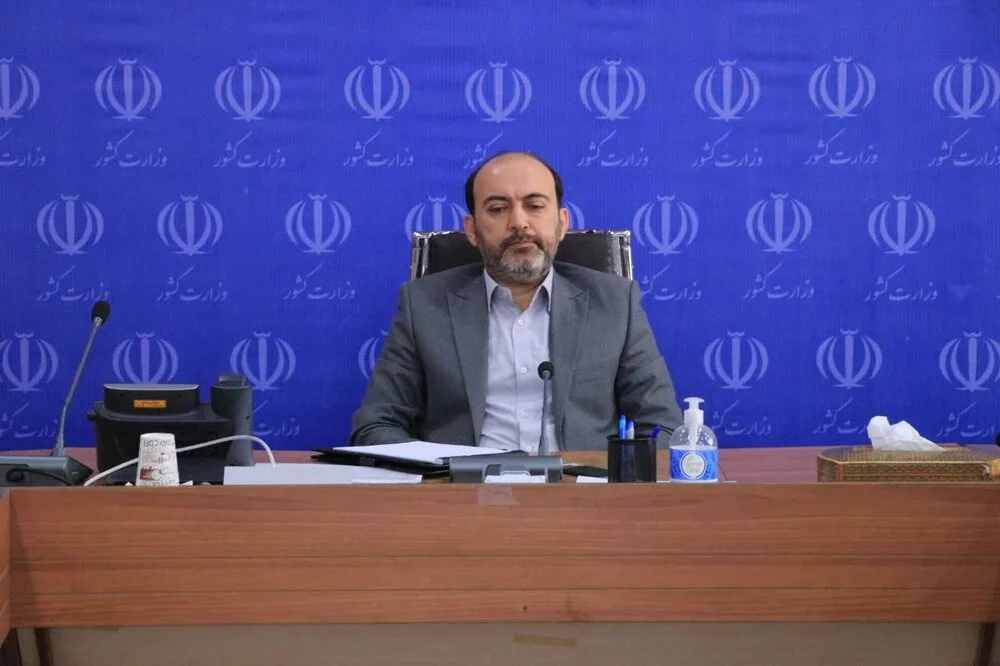استاندار هرمزگان:
برش استانی کاشت یک میلیارد درخت به صورت مردمپایه در حال انجام است