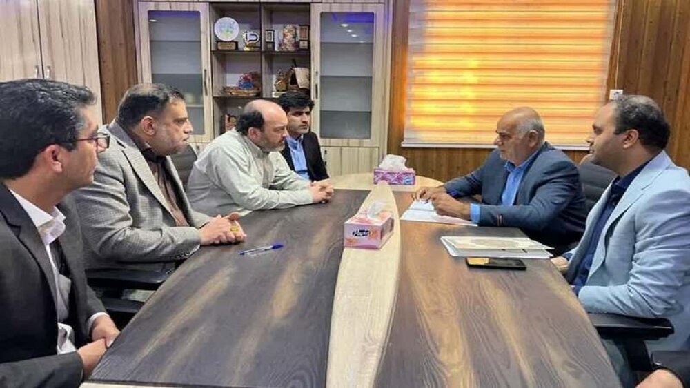 استاندار هرمزگان:
                                تفاهم‌نامه ساخت مدرسه ۶ کلاسه روستای لشتغان بندرخمیر منعقد شد