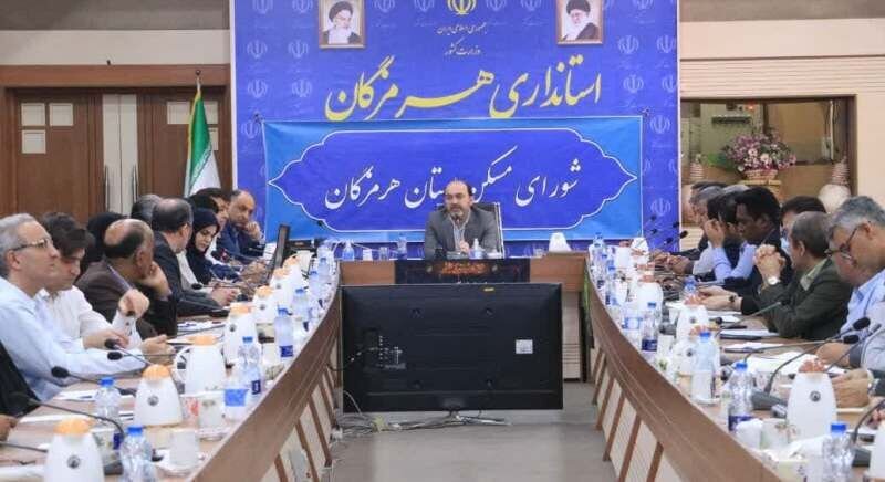استاندار هرمزگان:
                                عملکرد بانک‌ها در پرداخت تسهیلات نهضت ملی مسکن هرمزگان مطلوب نیست