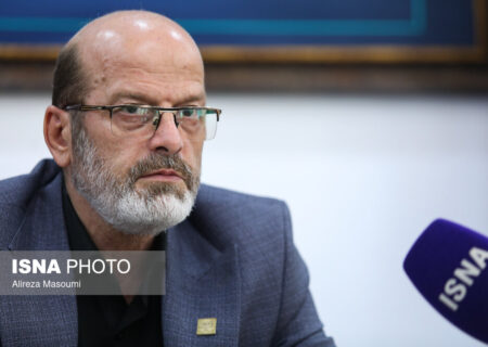 رئیس جهاد دانشگاهی کشور خبر داد:
                                دست‌یابی جهاد دانشگاهی به دانشی که کشور را از واردات مواد اولیه برای تولید فولاد بی‌نیاز کرد