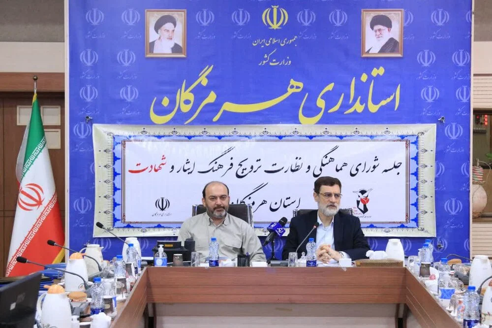 رییس بنیاد شهید کشور:
                                زنان و مادران شهدا خاکریز دوم در جنگ بودند