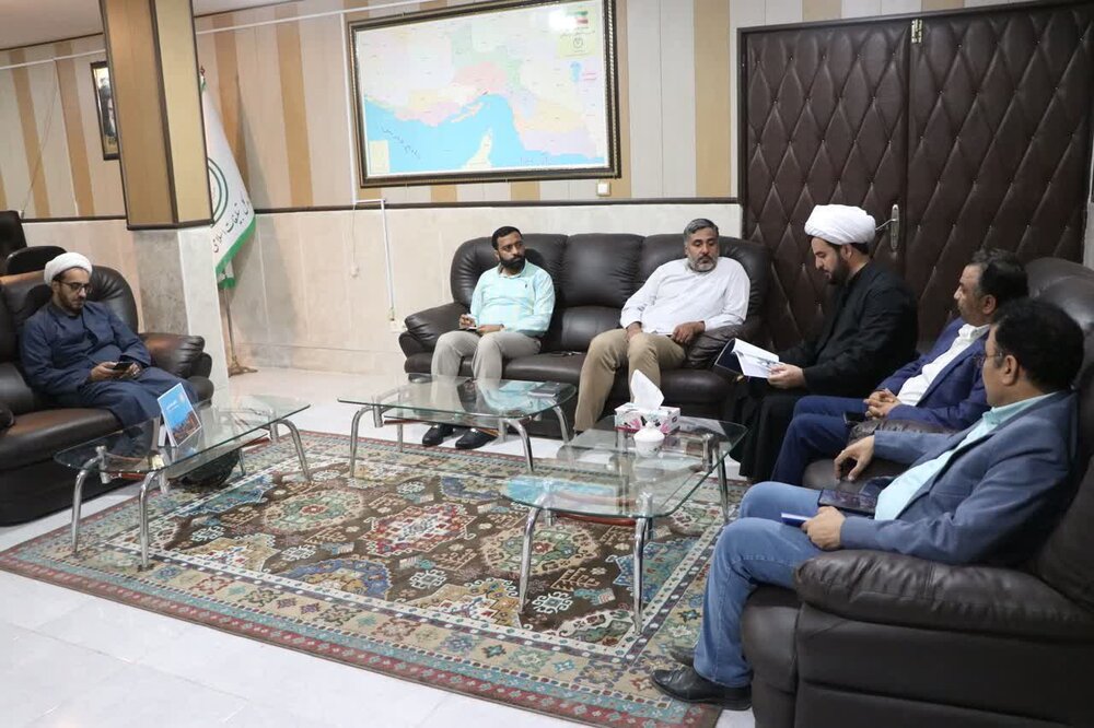 سرپرست ستاد هماهنگی کانون‌های فرهنگی هنری مساجد هرمزگان:
                                طرح «سکوی خدمات محلی» گفتمان امامت را ترویج می‌کند