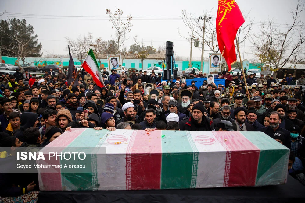 فرمانده منطقه یکم ندسا:
حضور پنج شهید گمنام، هرمزگان را به جوش و خروش آورد