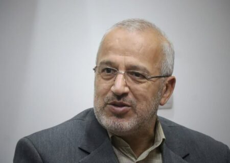معاون سیاسی وزیر کشور:
                                سقف بودجه‌های انتخاباتی کاندیداها متناسب با شرایط جمعیتی و جغرافیایی تعیین می‌شود
