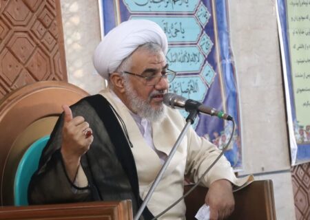 نماینده ولی فقیه در استان هرمزگان:
                                شهید سلیمانی مردم کشورهای جهان را برای مقابله با مستکبران پای کار آورد