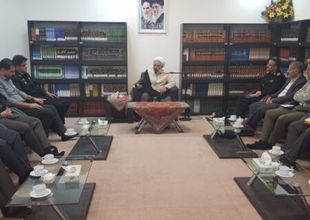 نماینده ولی فقیه در هرمزگان:  
                                جامعه‌ای که بصیرت و استقامت دارد طلیعه‌دار ظهور خواهد بود