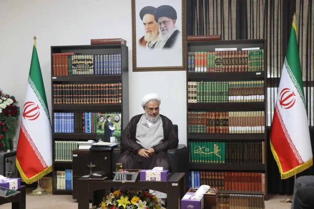 نماینده ولی فقیه در هرمزگان:
حضور جهاد دانشگاهی در دانشگاههای هرمزگان تقویت شود