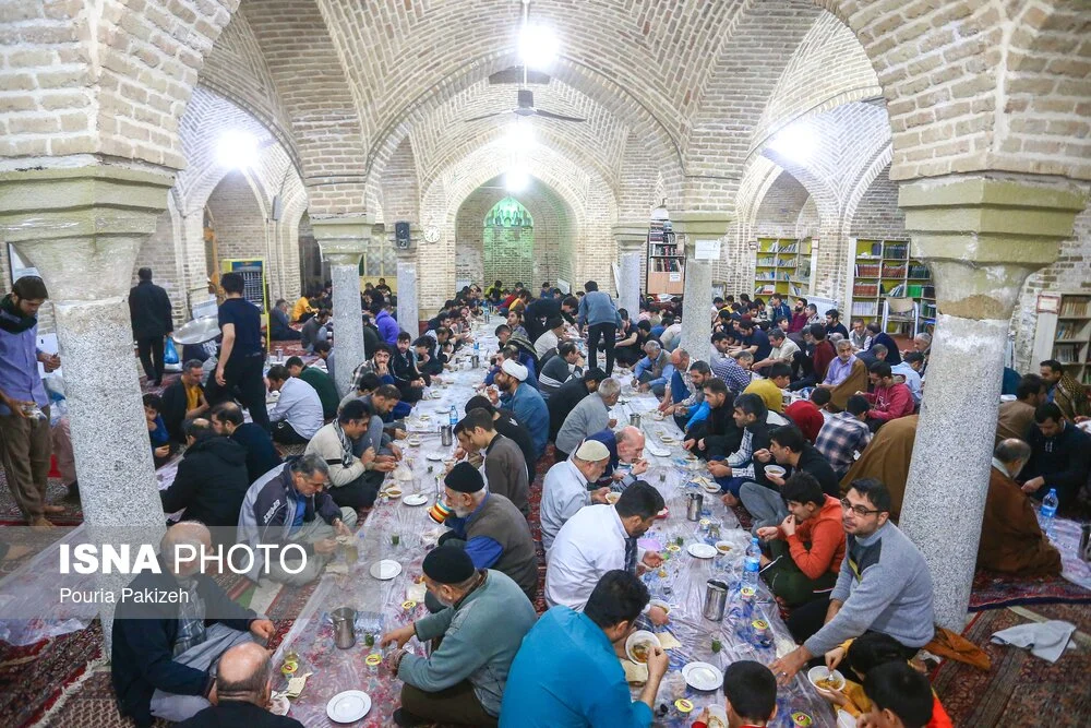 اعتکاف سدی محکم در برابر هجمههای فرهنگی دشمنان است