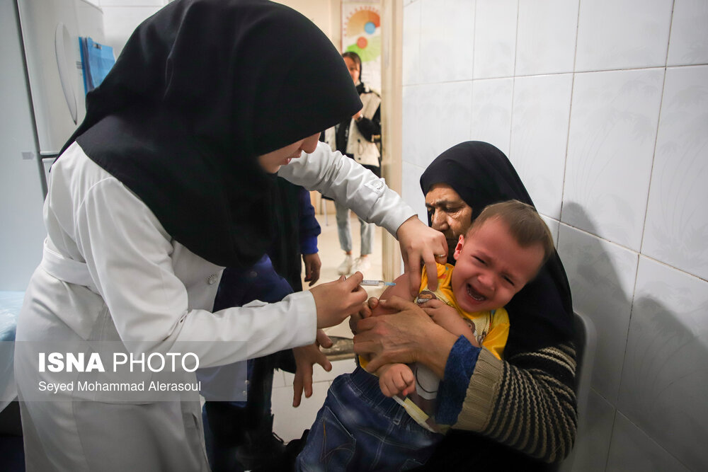 رئیس دانشگاه علوم پزشکی هرمزگان:
                                اولین مرحله طرح واکسیناسیون تکمیلی فلج اطفال در هرمزگان آغاز شد