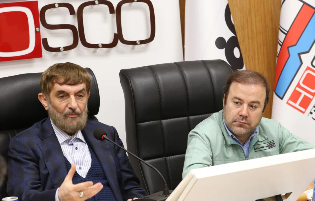 رئیس گروه اقتصادی دفتر مقام معظم رهبری در جلسه مشترک با مدیرعامل فولاد هرمزگان: فولاد هرمزگان میتواند عامل توسعه همهجانبه استان هرمزگان شود